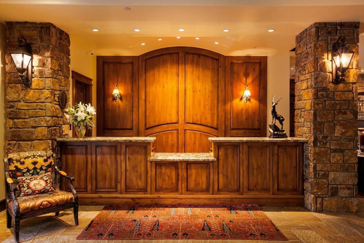Tivoli Lodge ベール エクステリア 写真